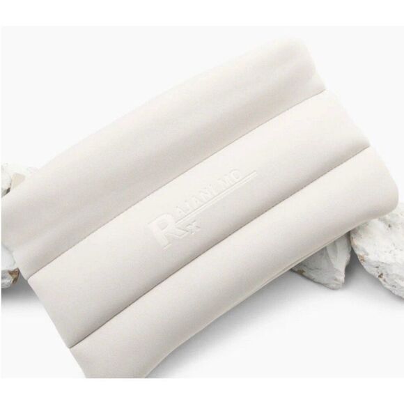 rajani md Glo Travel Pouch Stone Gray $50 - Picture 3 of 4